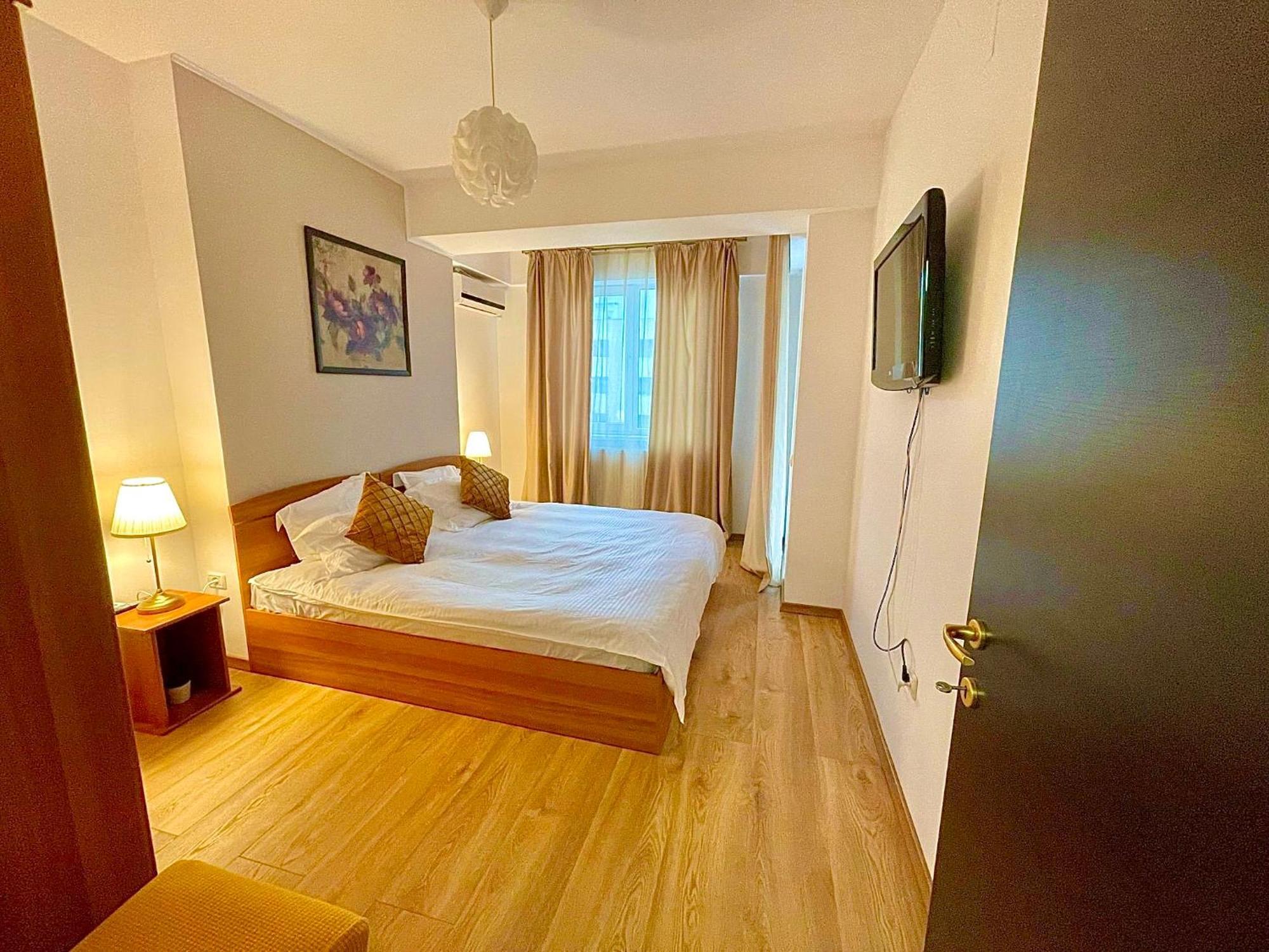 Marcony Boutique Apartments Mamaia Exterior foto