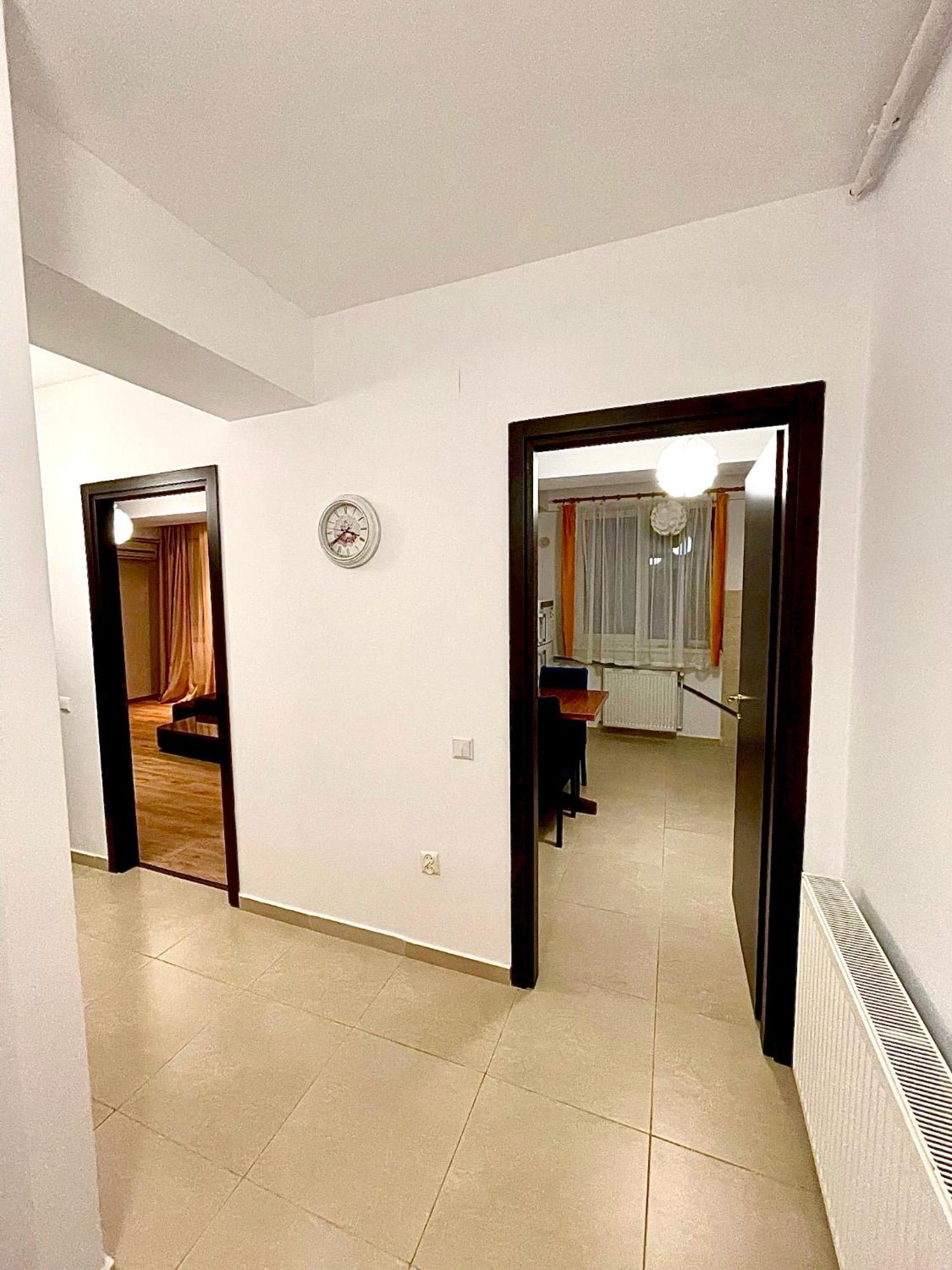 Marcony Boutique Apartments Mamaia Exterior foto